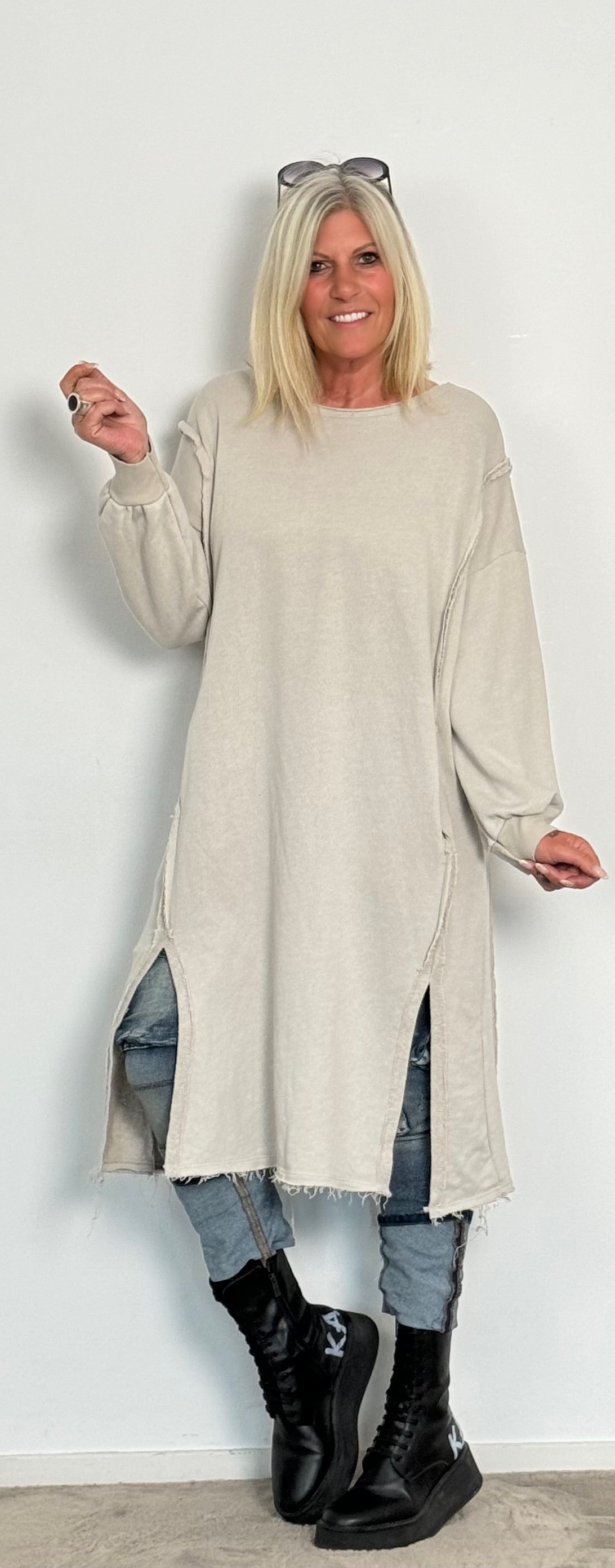 Long sweatshirt "Jolien" - beige