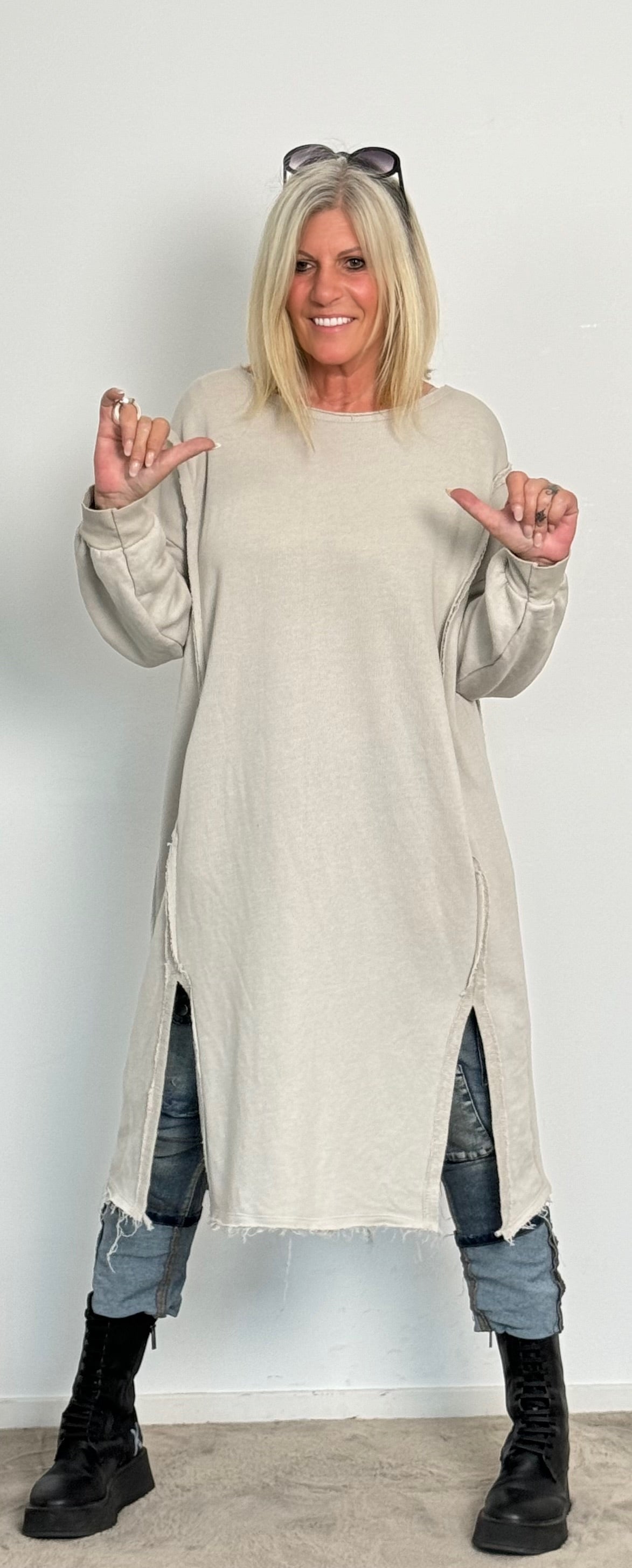 Long sweatshirt "Jolien" - beige