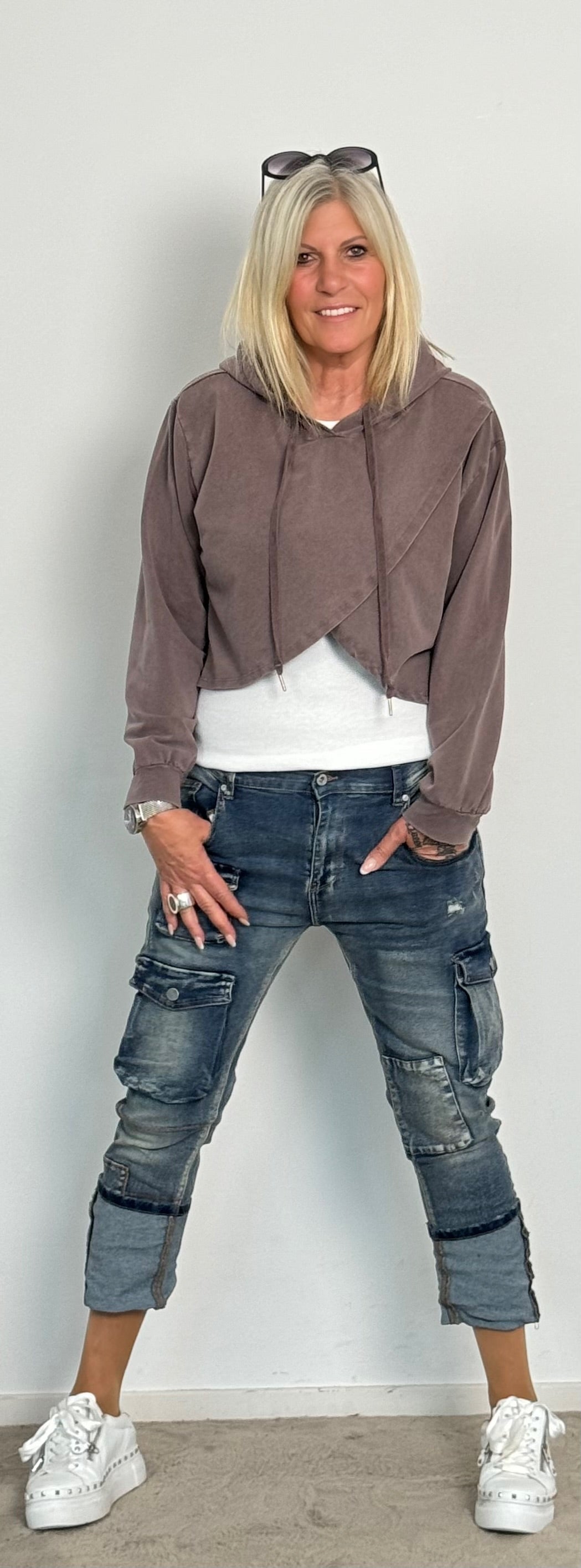 Crop stone washed hoodie "Lara" - chocolate