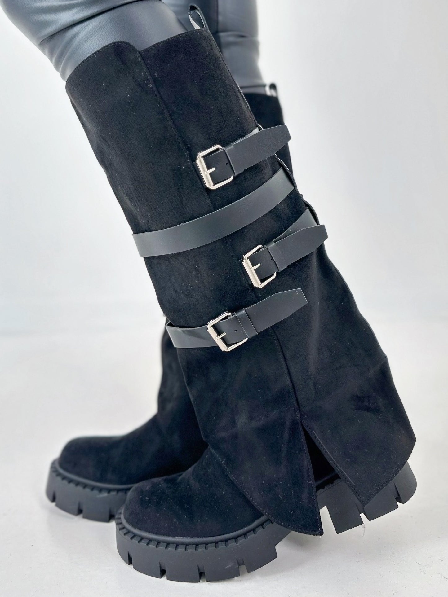 Boots model "Highland Edge" - black