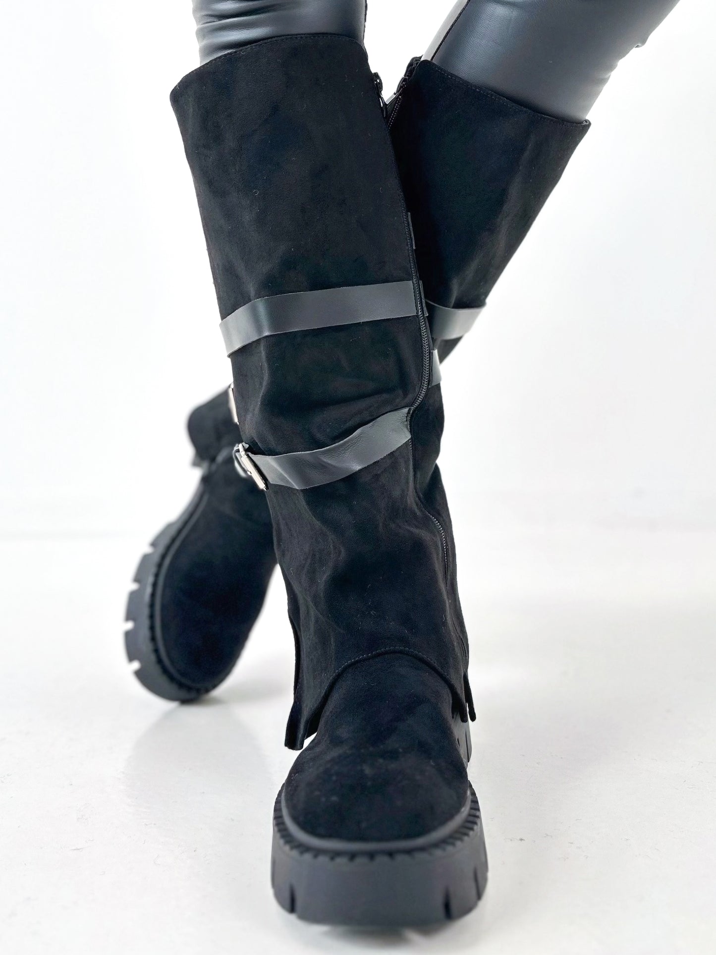 Boots model "Highland Edge" - black