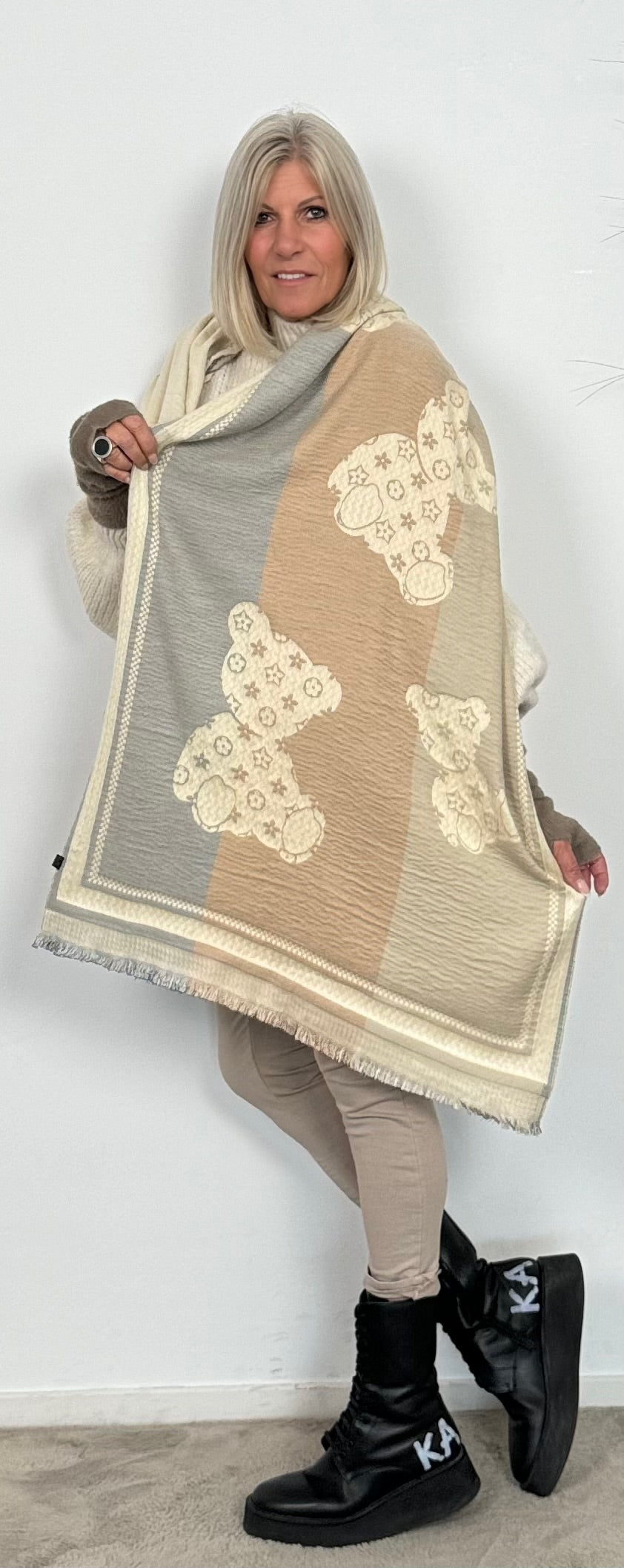 Scarf "Bear" - beige-multicolored