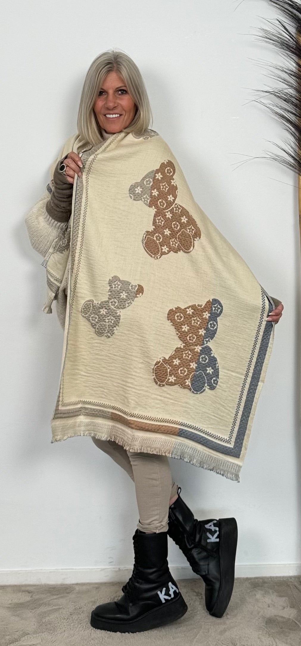 Scarf "Bear" - beige-multicolored