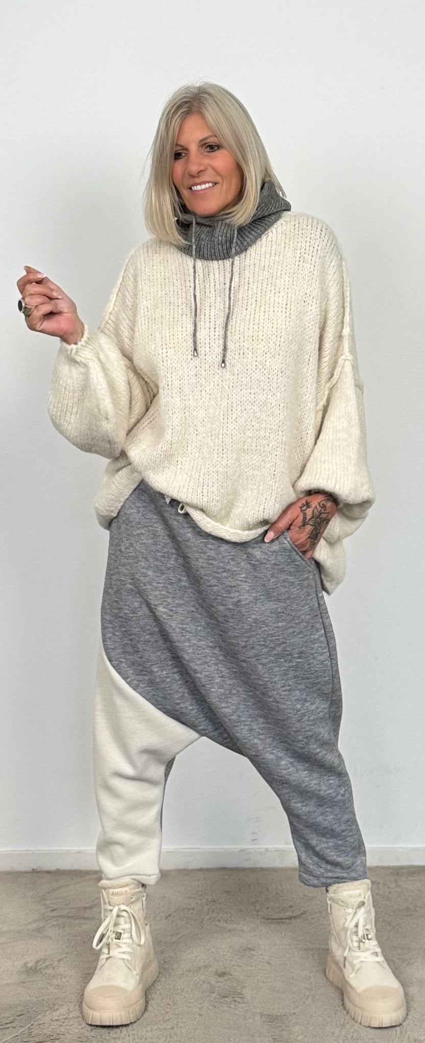 Oversized sweater "Mata" - beige