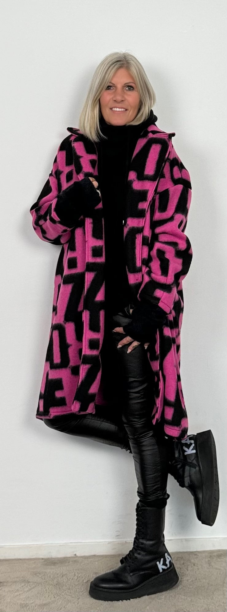 coat "Xuna" - pink-black