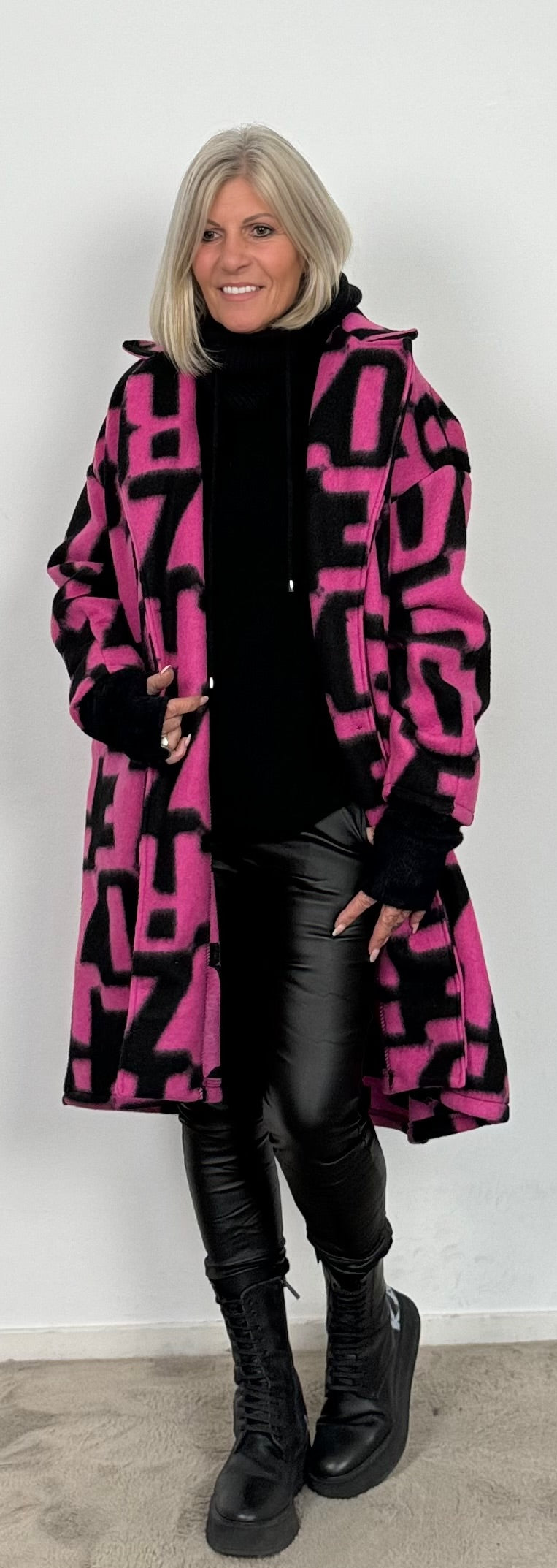 coat "Xuna" - pink-black