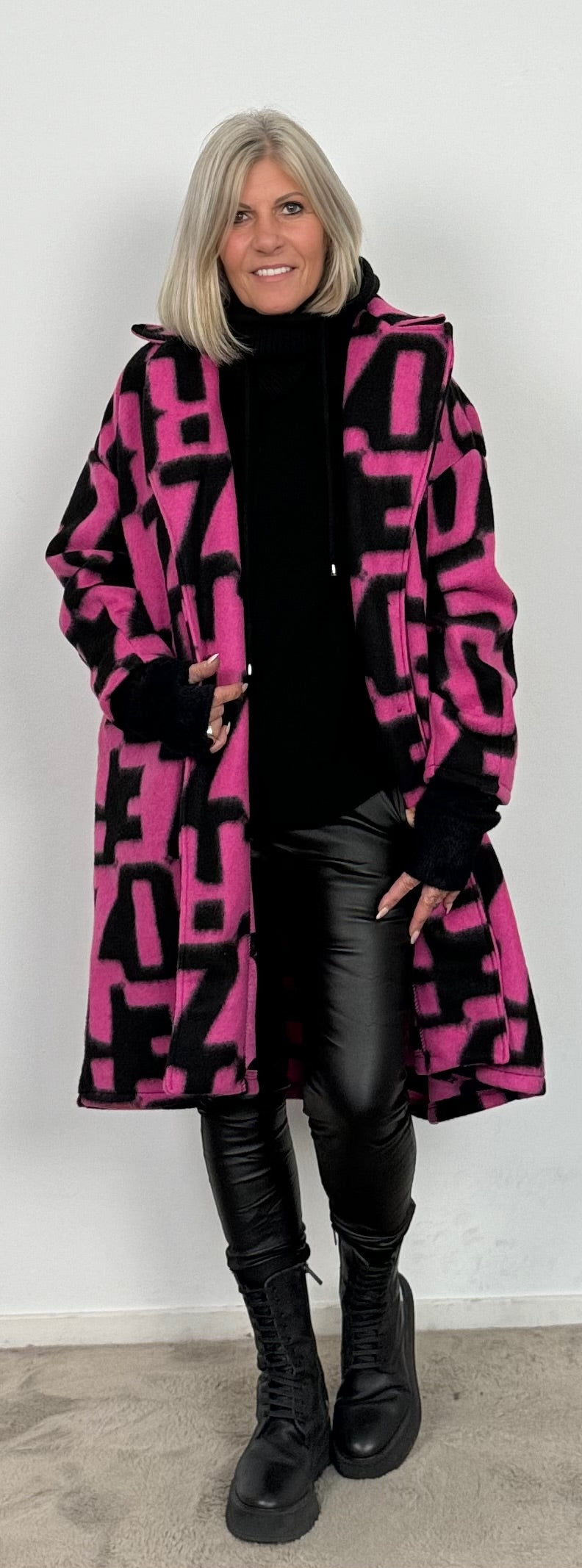 coat "Xuna" - pink-black