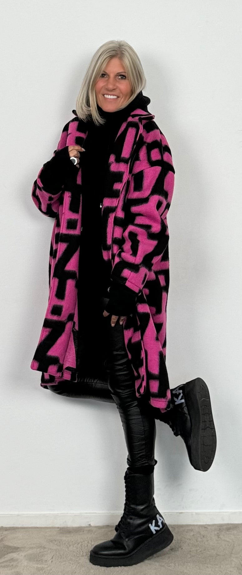 coat "Xuna" - pink-black