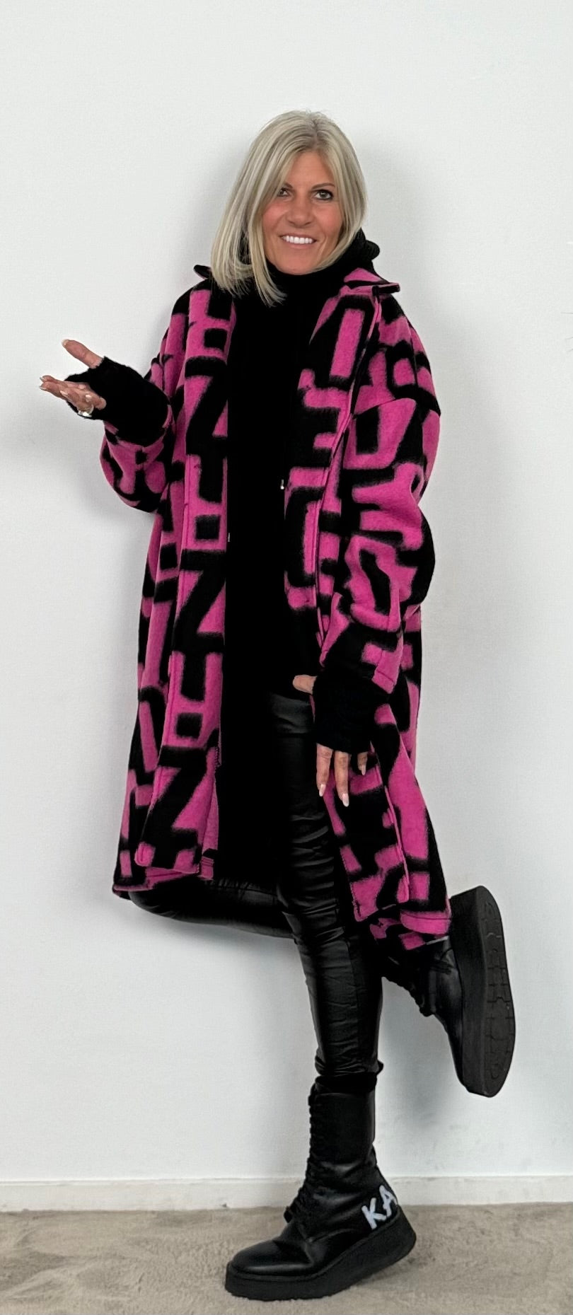 coat "Xuna" - pink-black