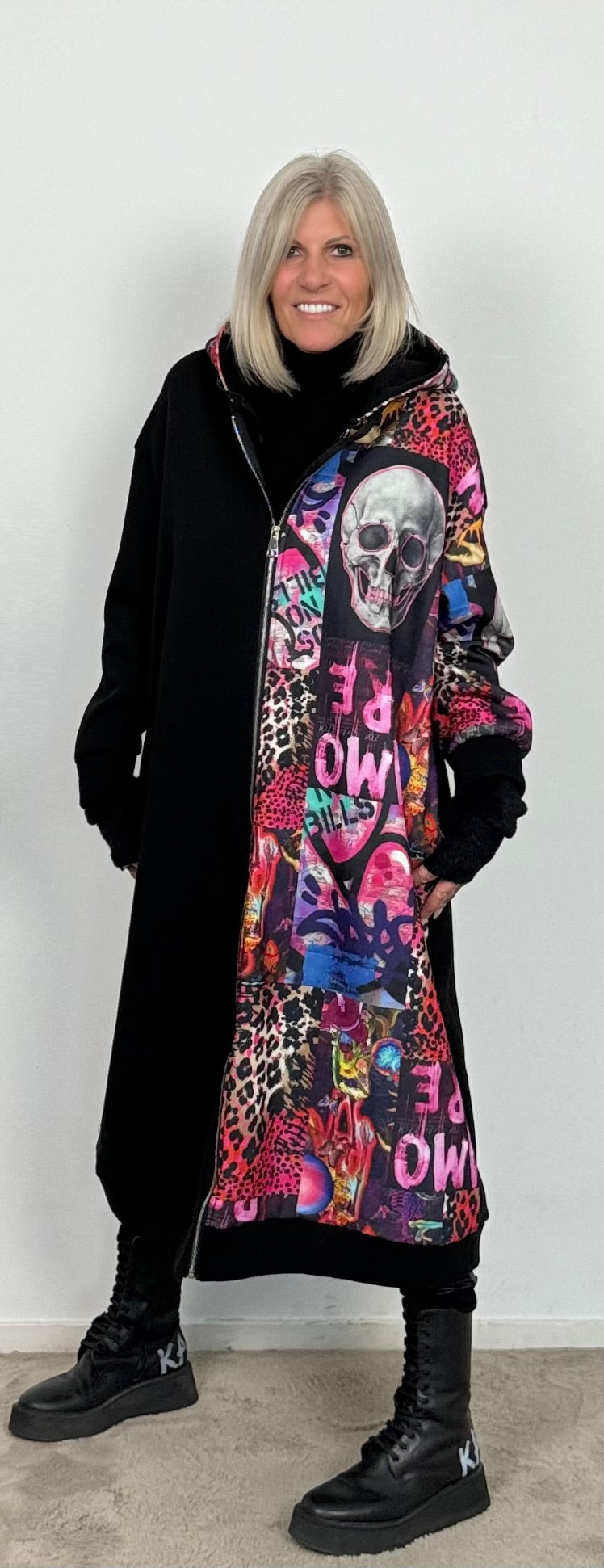 Coat "Overlay" - black-multicolored