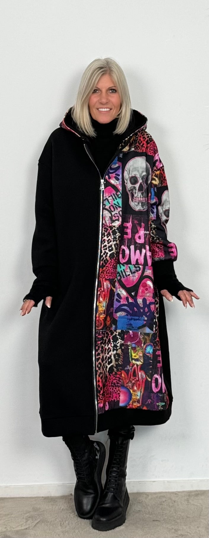 Coat "Overlay" - black-multicolored