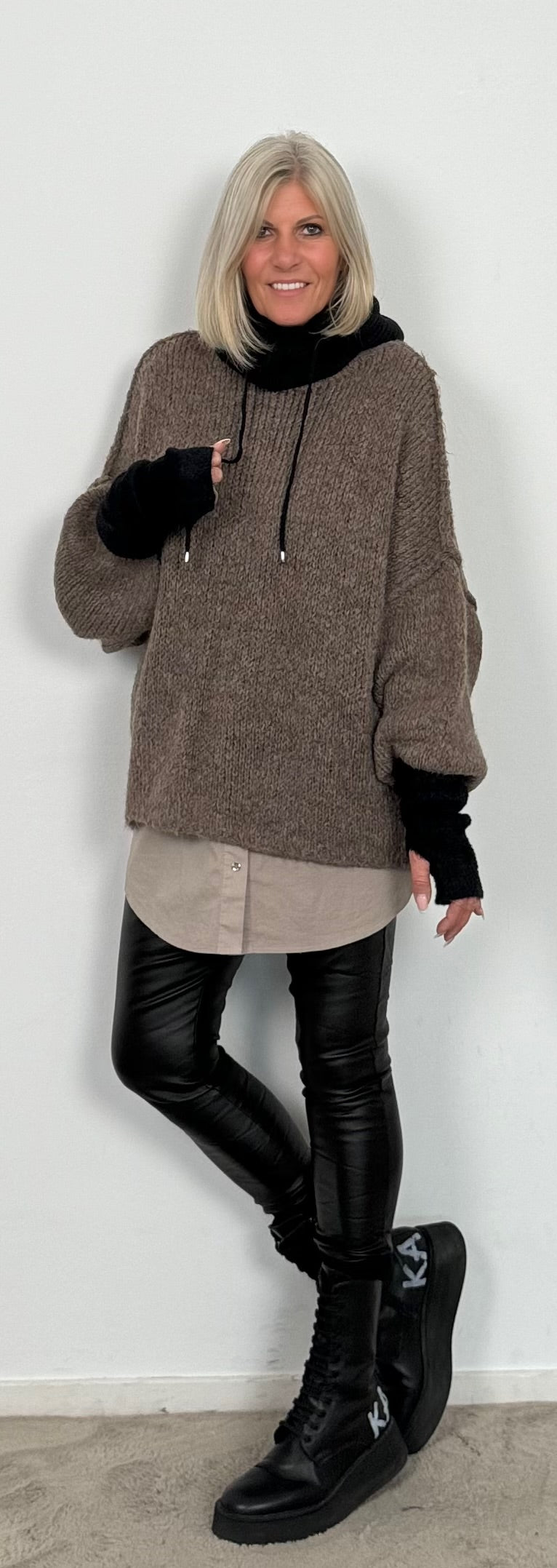 Oversized sweater "Mata" - chocolate