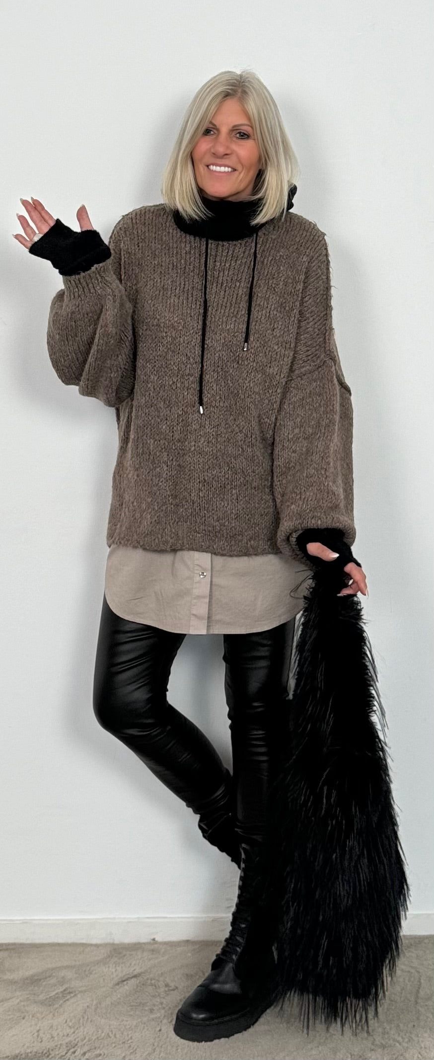 Oversized sweater "Mata" - chocolate