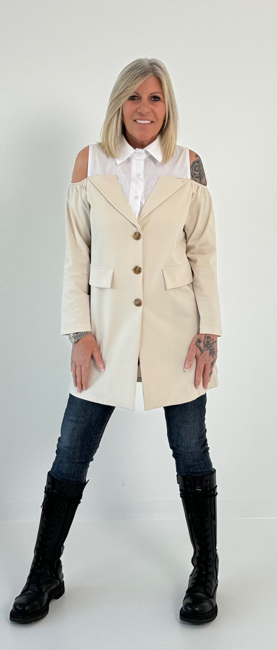 Frock coat/long blazer model “Vanity” - beige