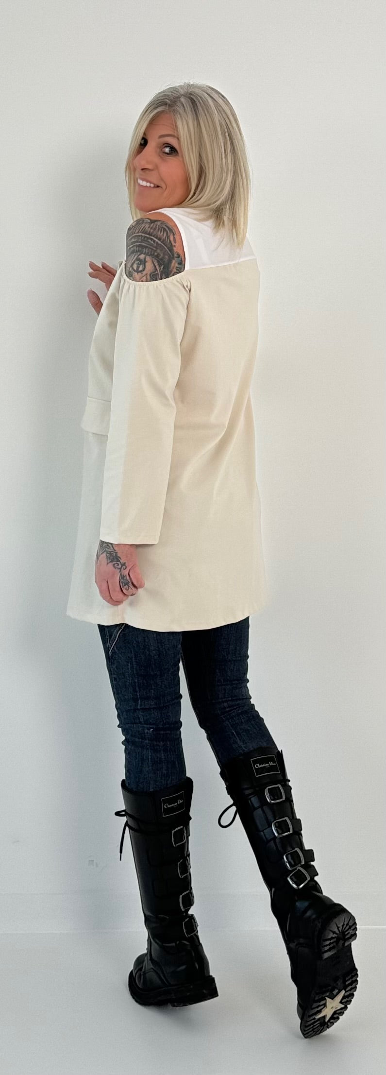 Frock coat/long blazer model “Vanity” - beige