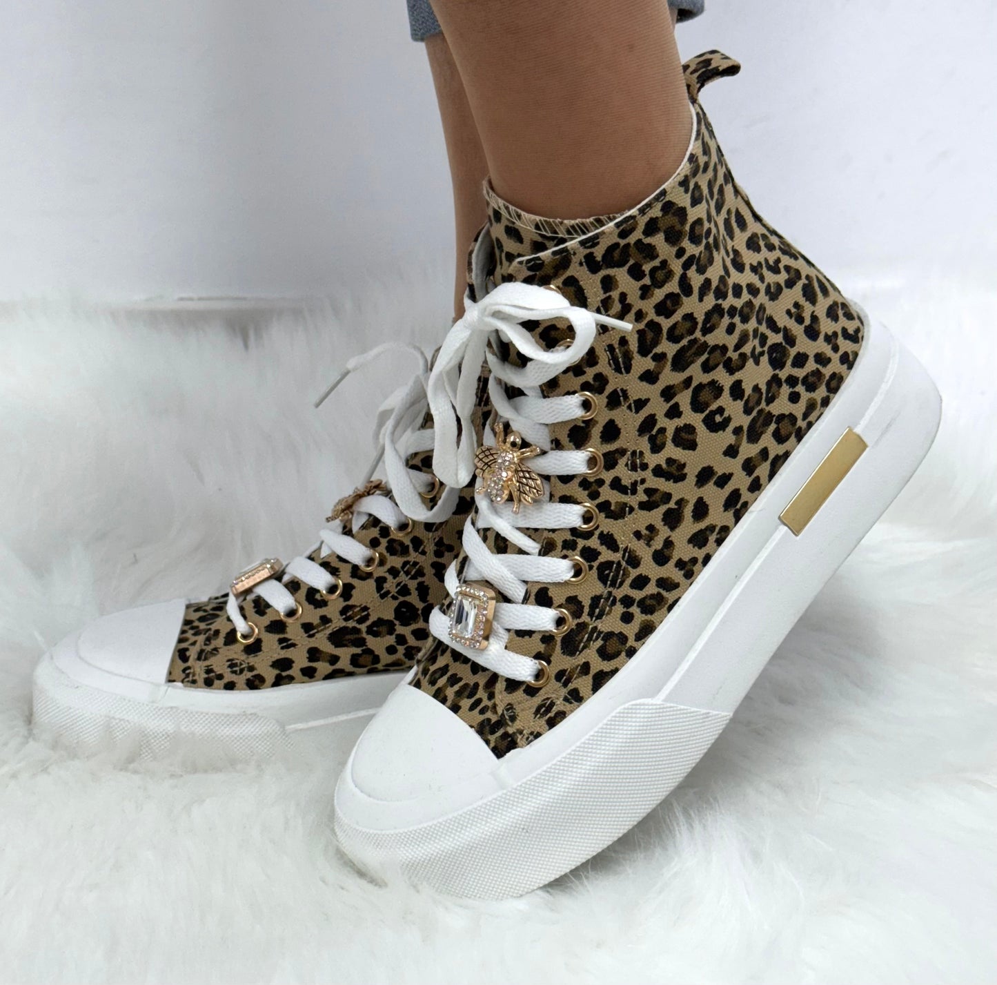 High sneaker with removable decorative elements in Leo look "Jacy" - camel