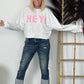 Kurzes kastiges Sweatshirt mit Frottee Buchstaben "HEY!" - lightgrey