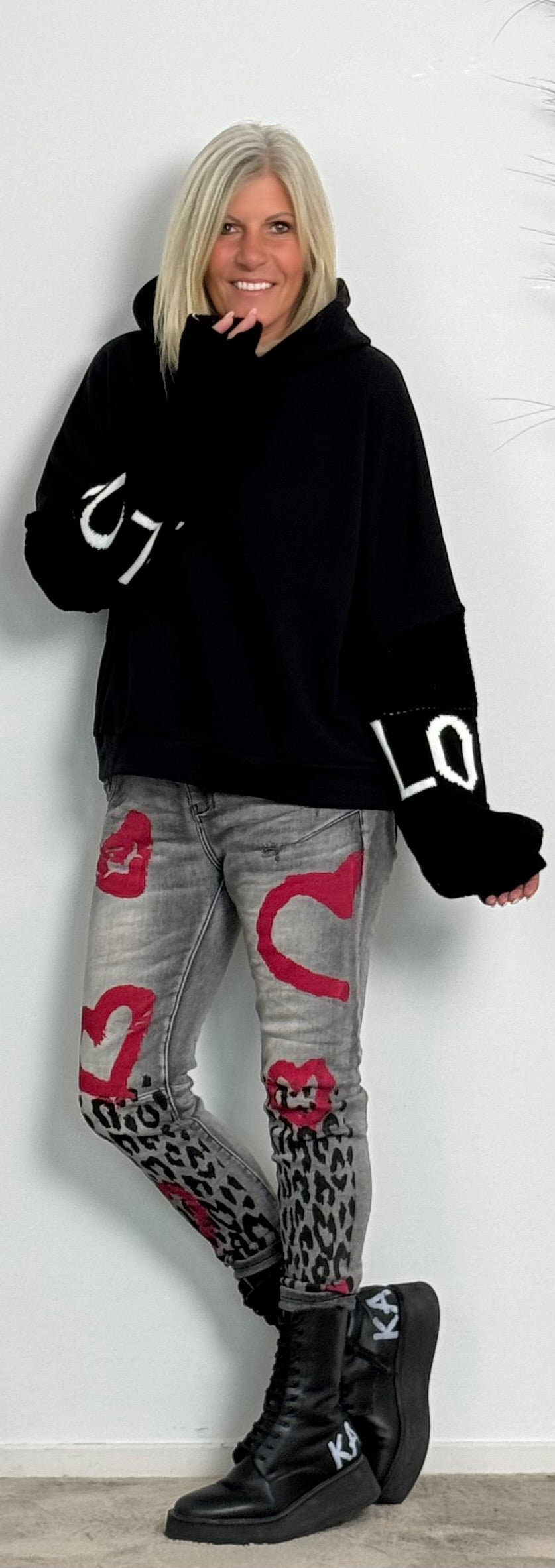 Hoodie mit Strickärmeln "Love" - schwarz