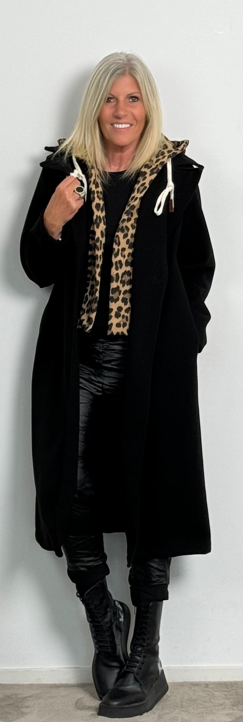 Coat with Leo sweatshirt insert "Lulu" - black