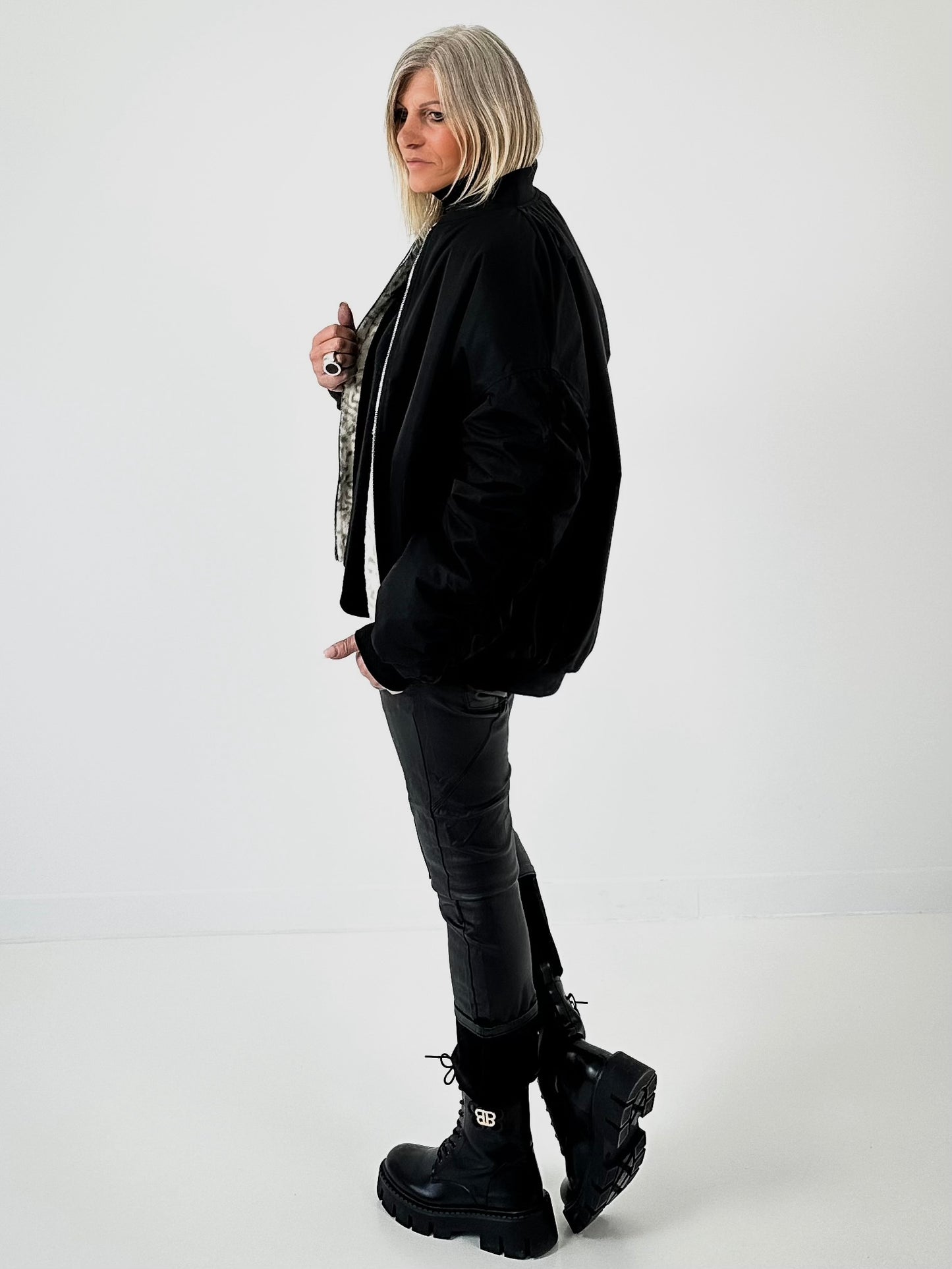 Omkeerbaar bomberjack model "Change" - zwart-leo