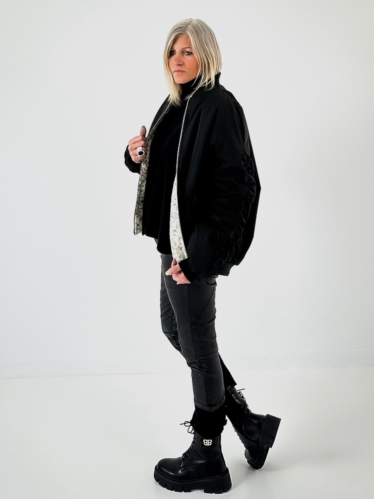 Omkeerbaar bomberjack model "Change" - zwart-leo