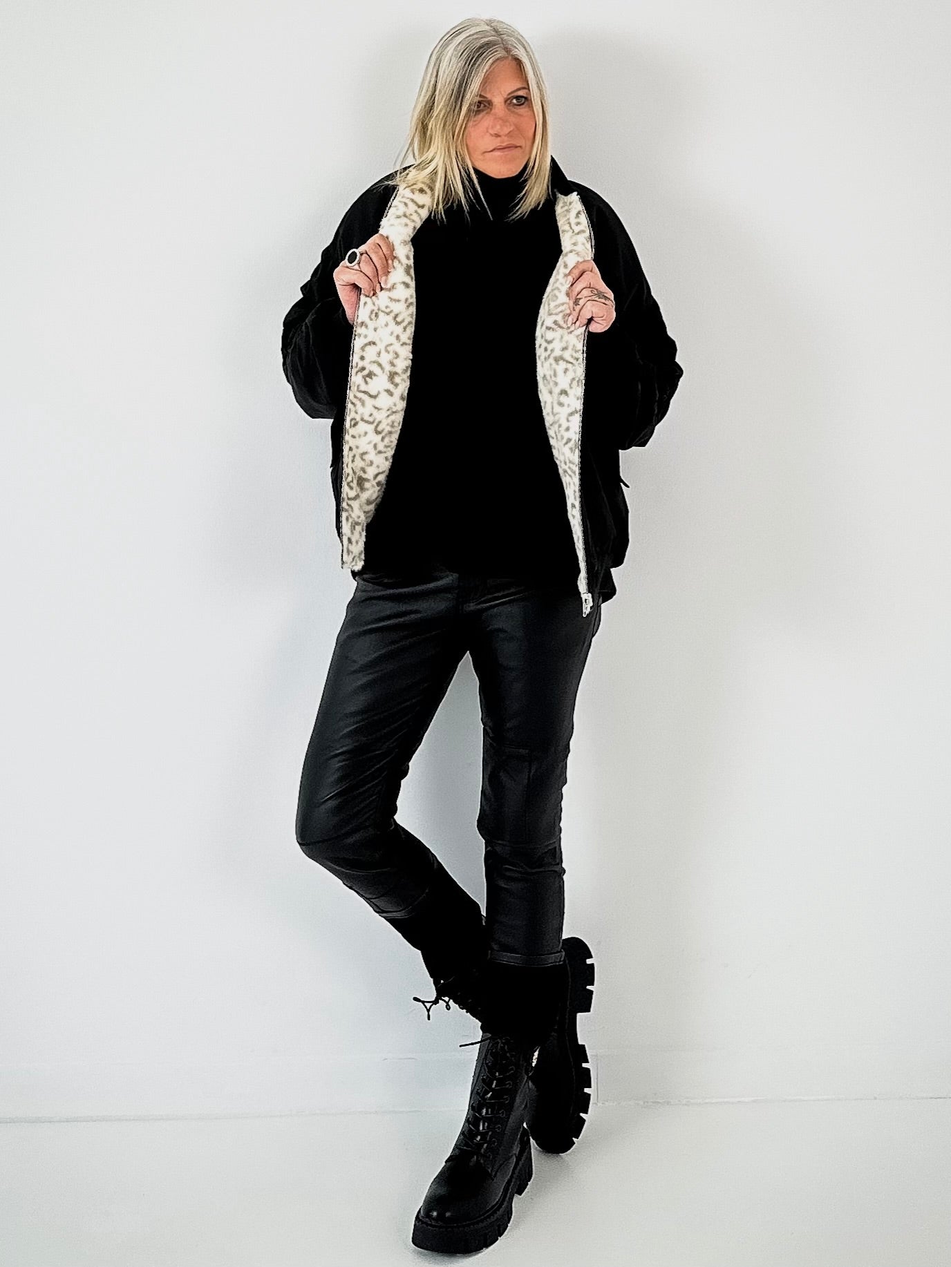 Omkeerbaar bomberjack model "Change" - zwart-leo