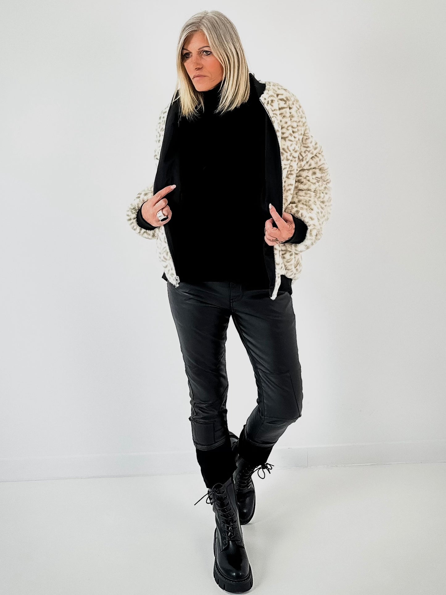 Omkeerbaar bomberjack model "Change" - zwart-leo