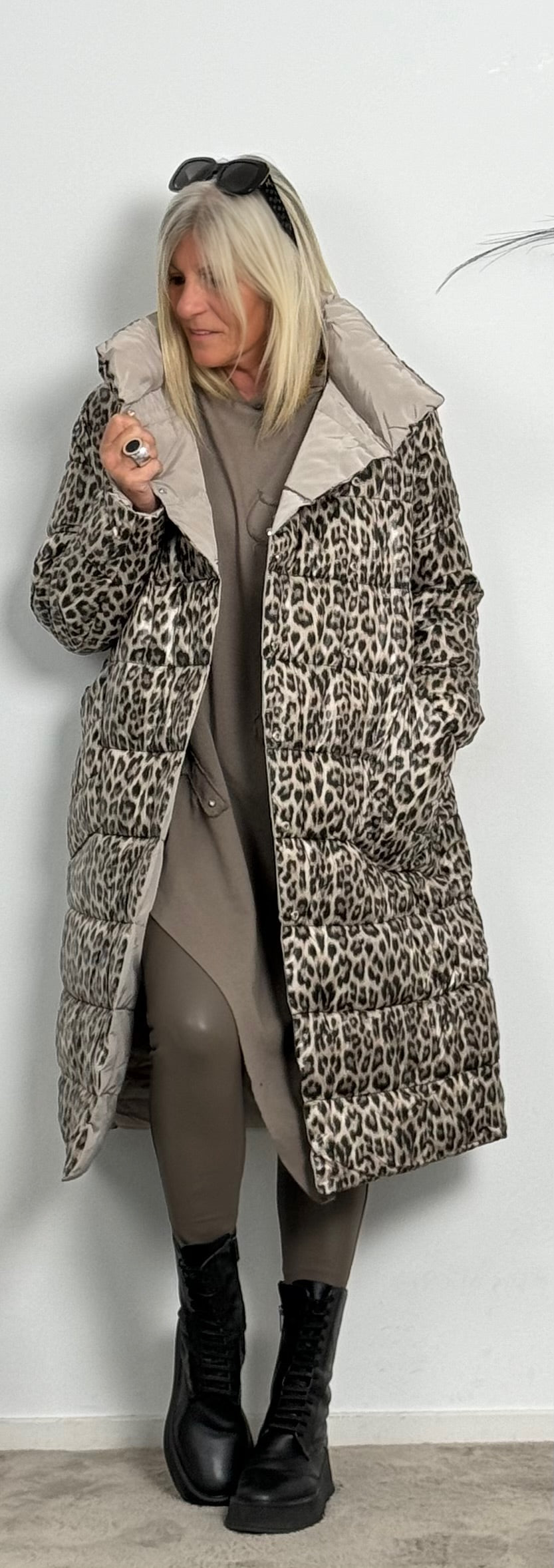 Reversible coat "Amazing" -beige-leo