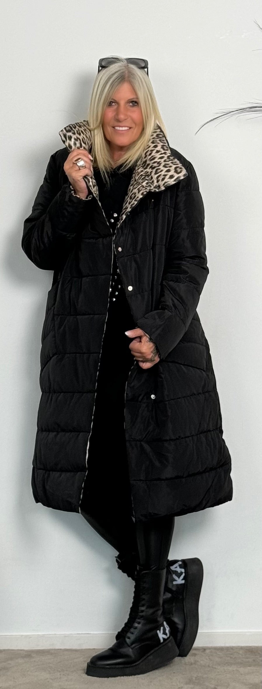 Reversible coat "Amazing" - black-leo