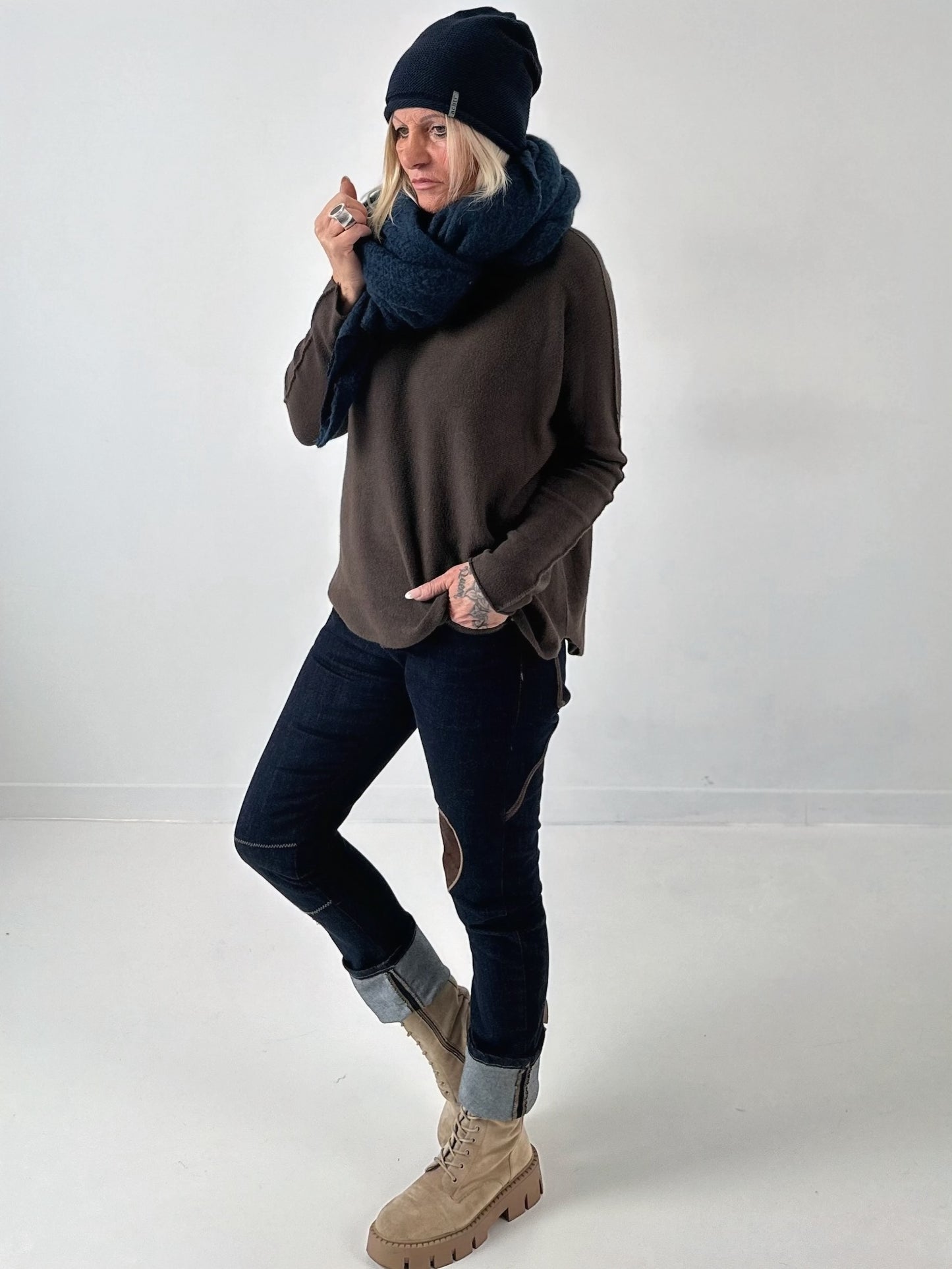 Achti hoed model "Night" - middernachtblauw