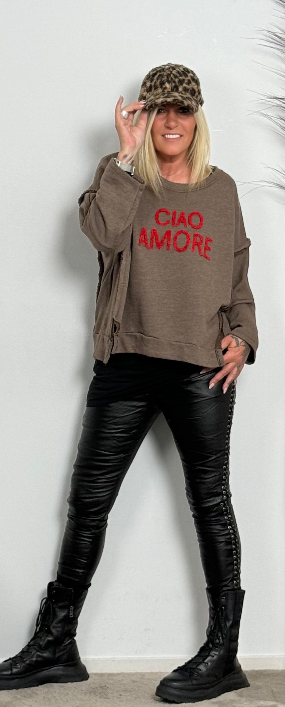 Boxy sweatshirt "Ciao Amore" - chocolade