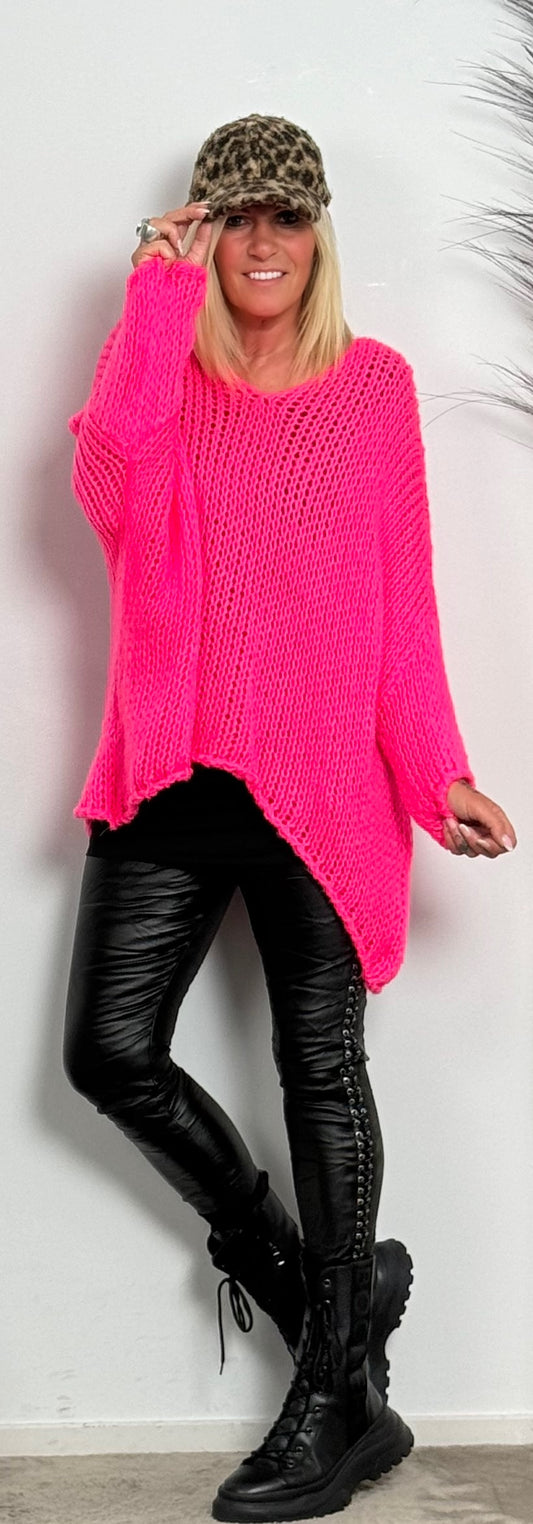 Chunky knit sweater with V-neck "Despina" - neon pink