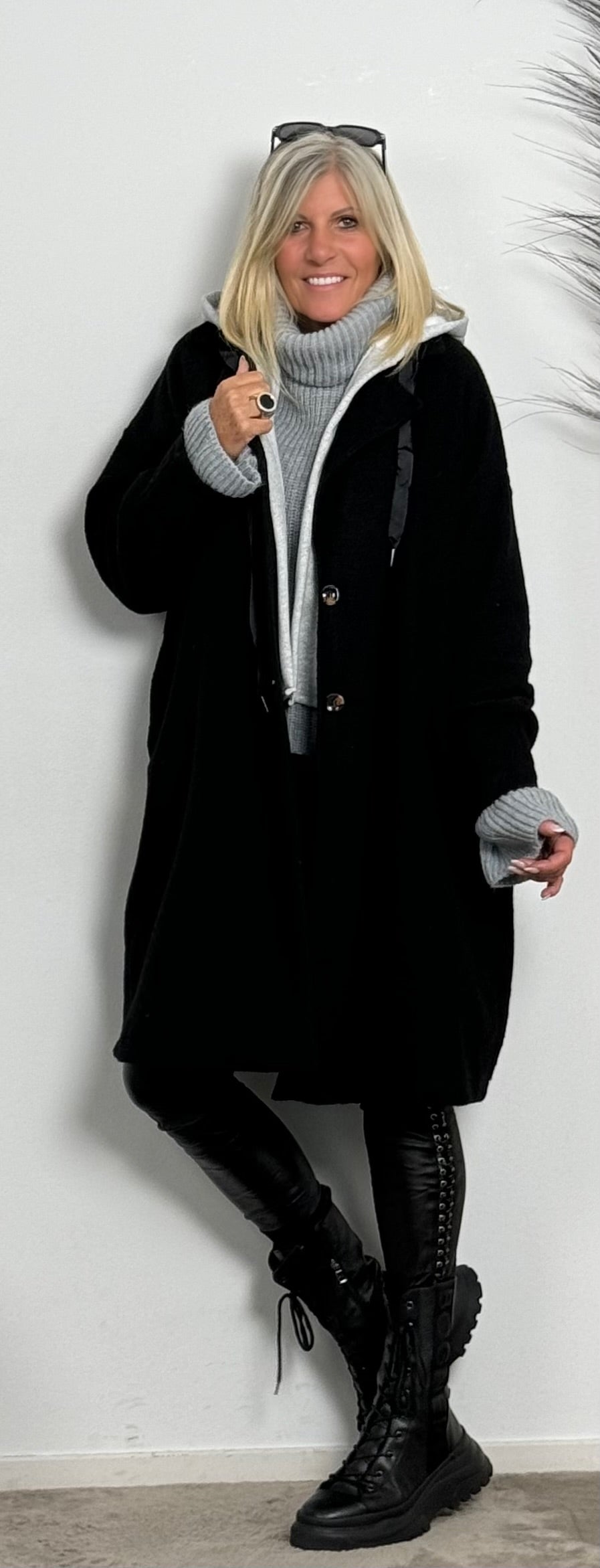 Soft wool coat "Elisa" - black