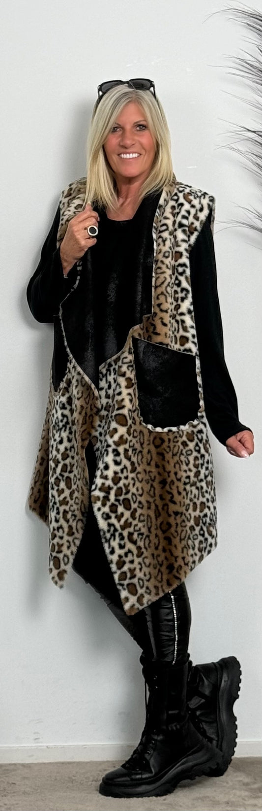 Reversible vest "Autumn" - black-leo