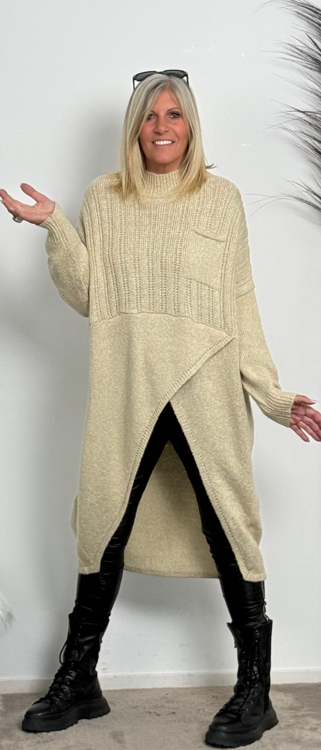 Long knitted sweater "Susa" - beige