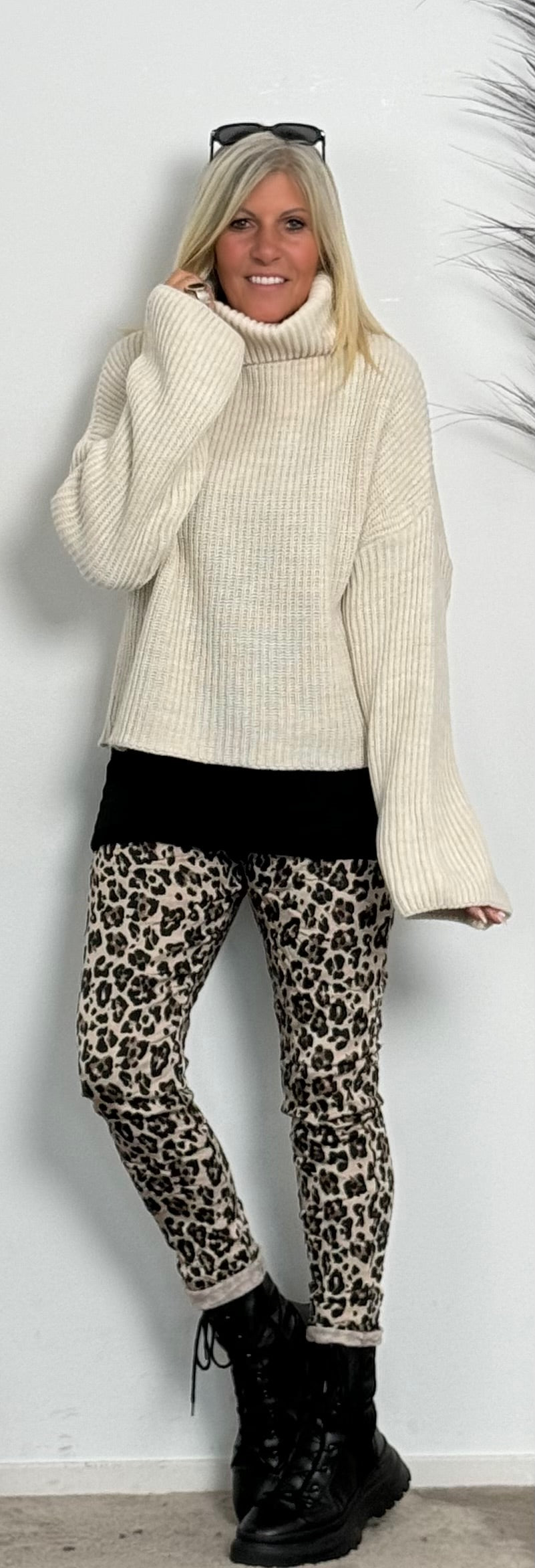 Boxy chunky knit sweater with turtleneck "Ivory" - beige