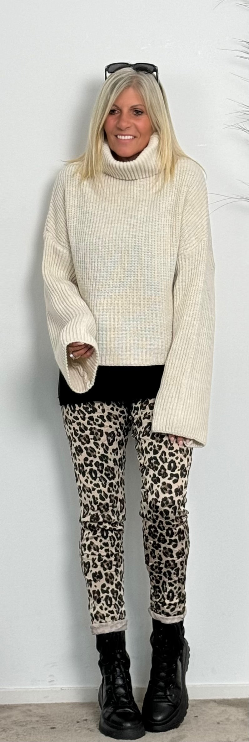 Boxy chunky knit sweater with turtleneck "Ivory" - beige