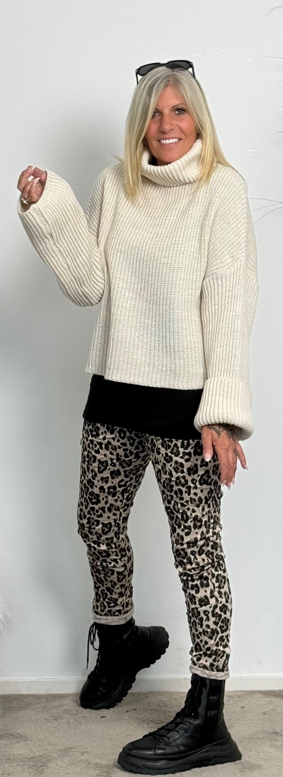 Boxy chunky knit sweater with turtleneck "Ivory" - beige