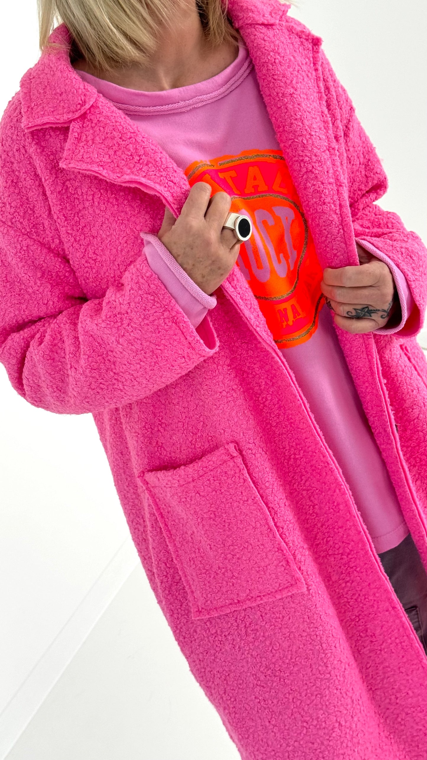 Boucle coat model "Tassa" - pink