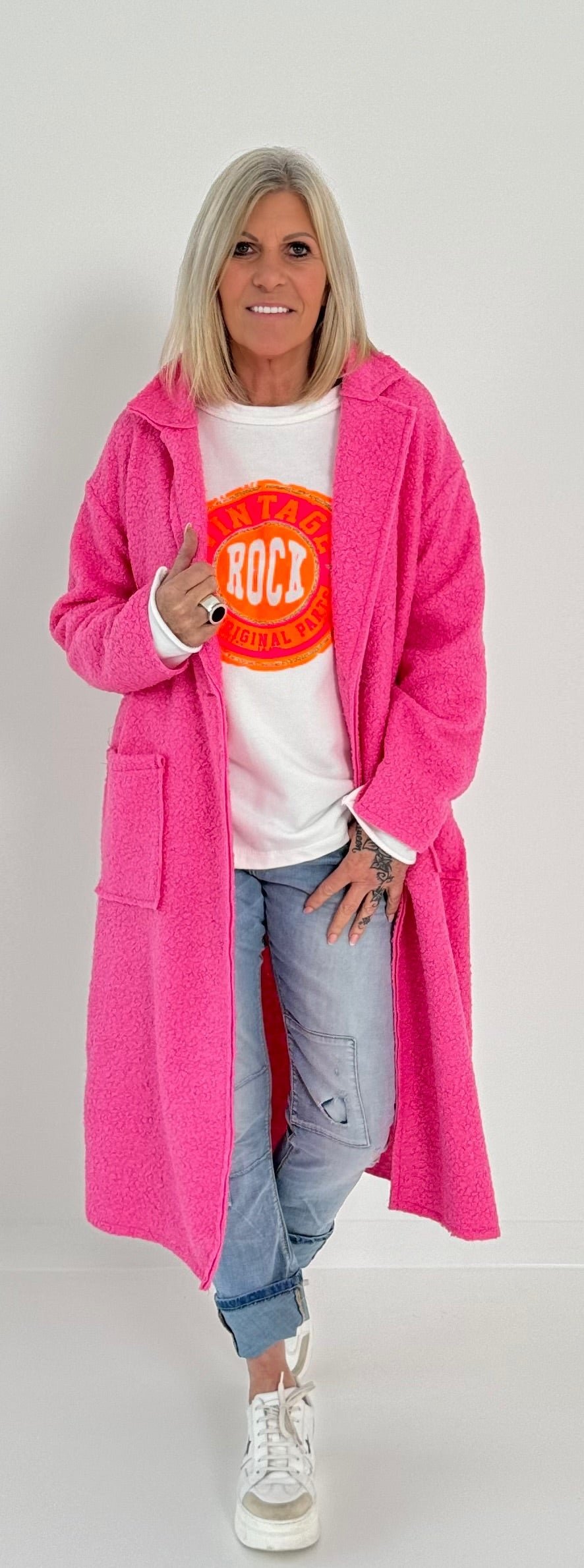 Boucle coat model "Tassa" - pink