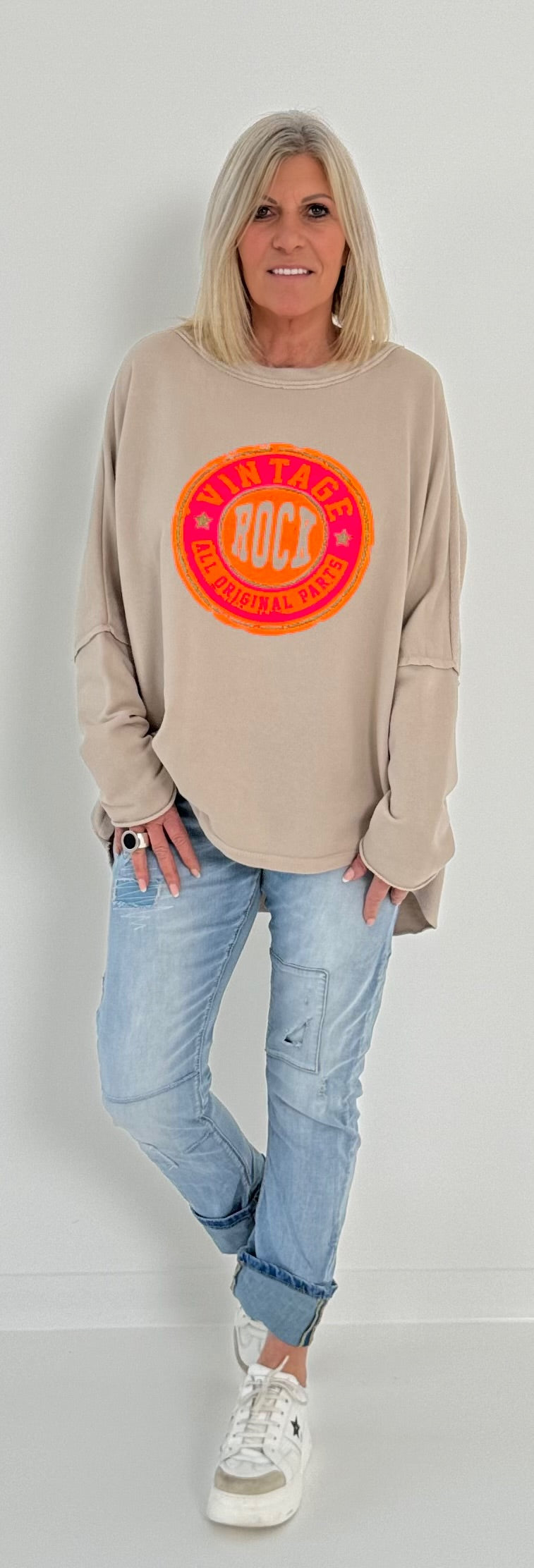 Sweatshirt mit Rückenausschnitt Modell "Rock Vintage" - beige