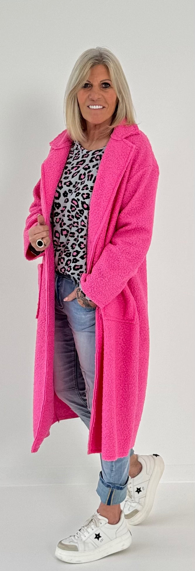 Boucle coat model "Tassa" - pink