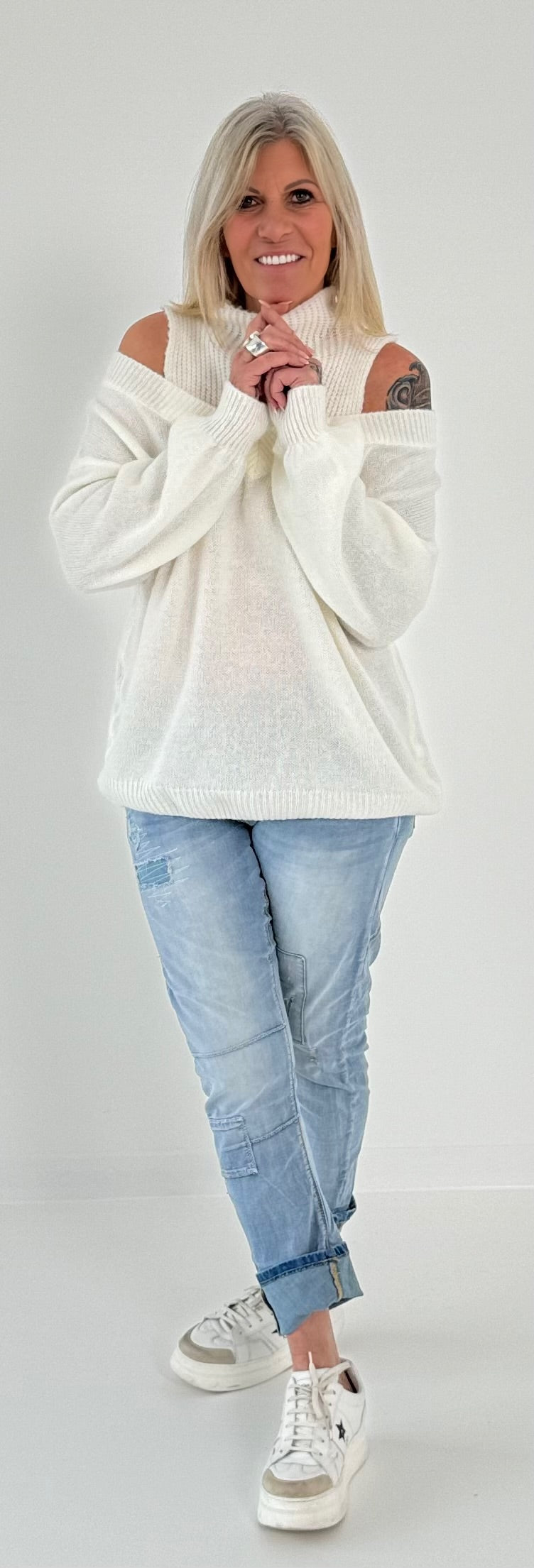 Off shoulder sweater with sophisticated knitted insert model "Viola" - ecru