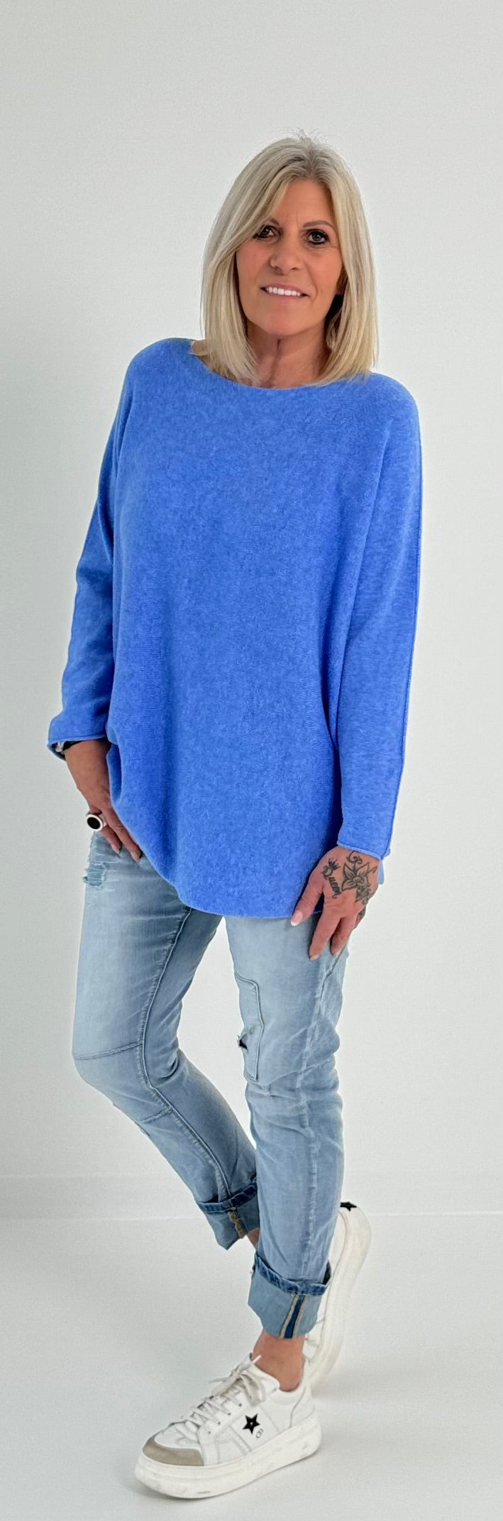 Feinstrick Pulli mit Rundhals Modell "Jess" - blau