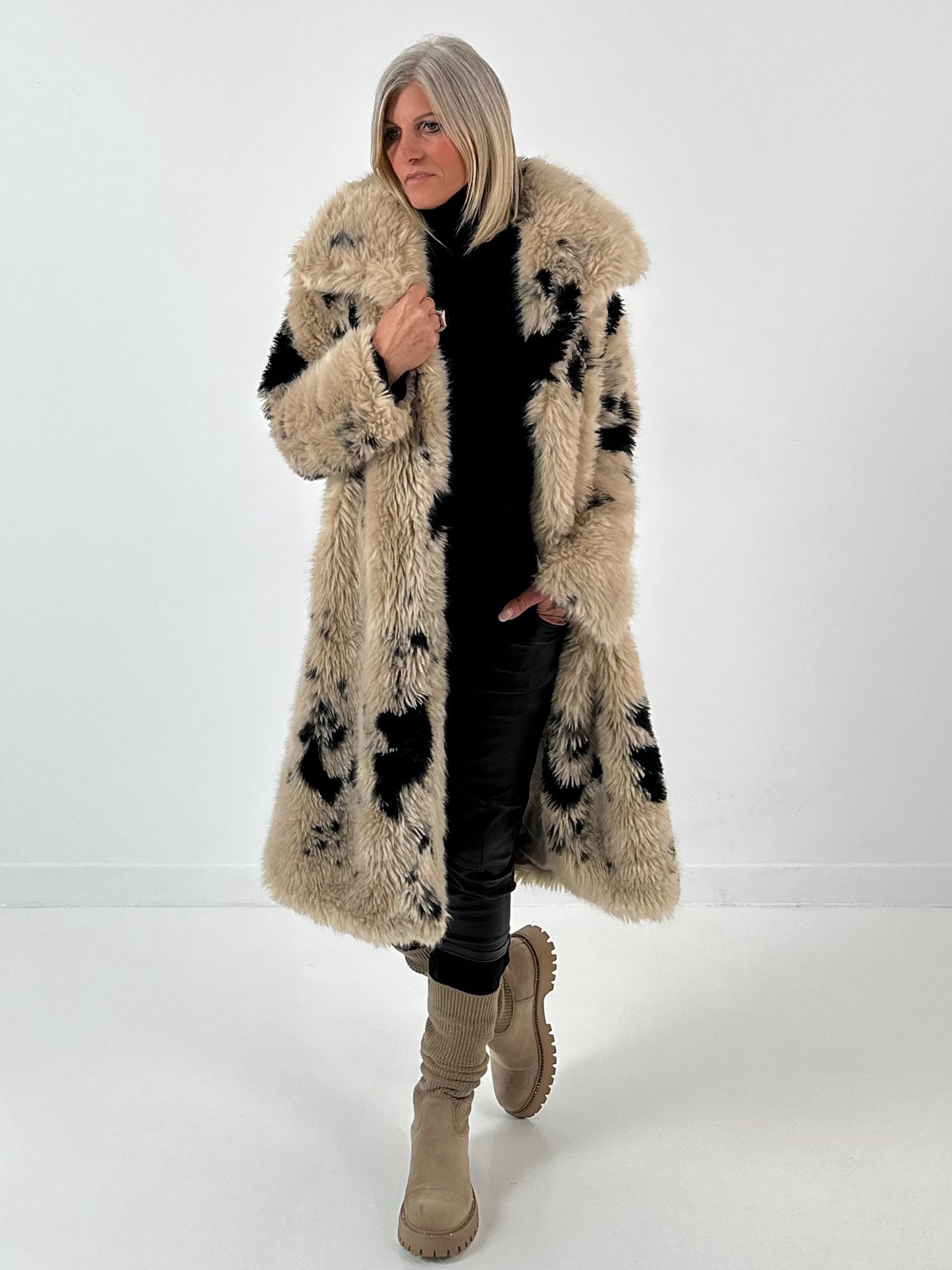 Jasmodel "Iconic Flur" - beige-zwart