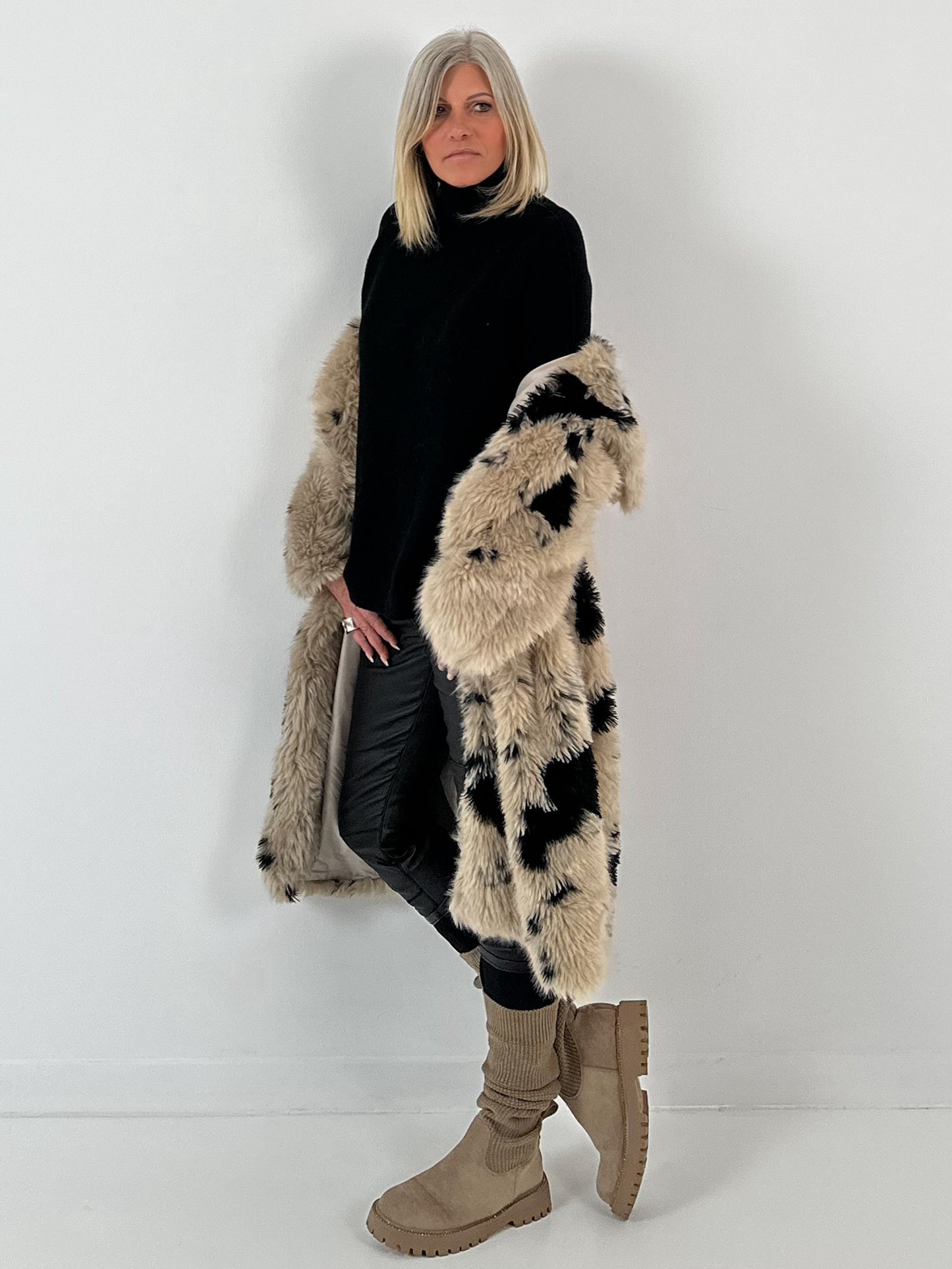 Jasmodel "Iconic Flur" - beige-zwart