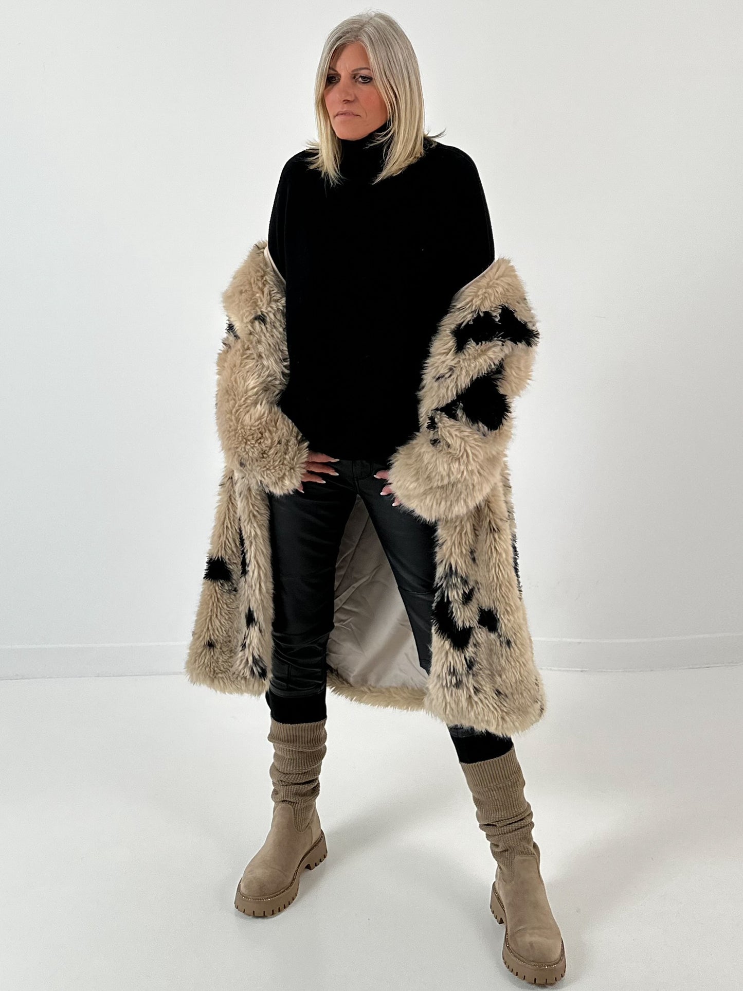 Jasmodel "Iconic Flur" - beige-zwart