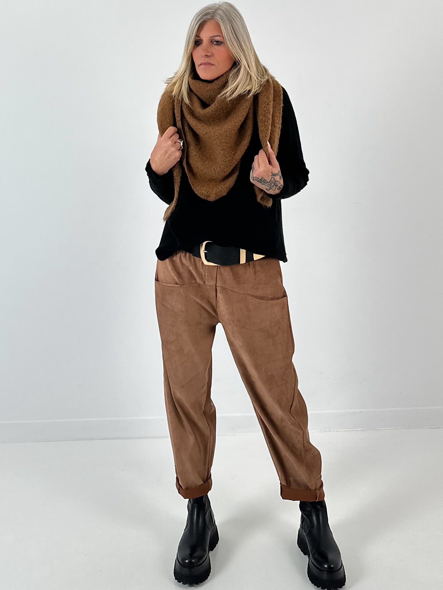 Driehoekige sjaal model "Fluffory" - bruin