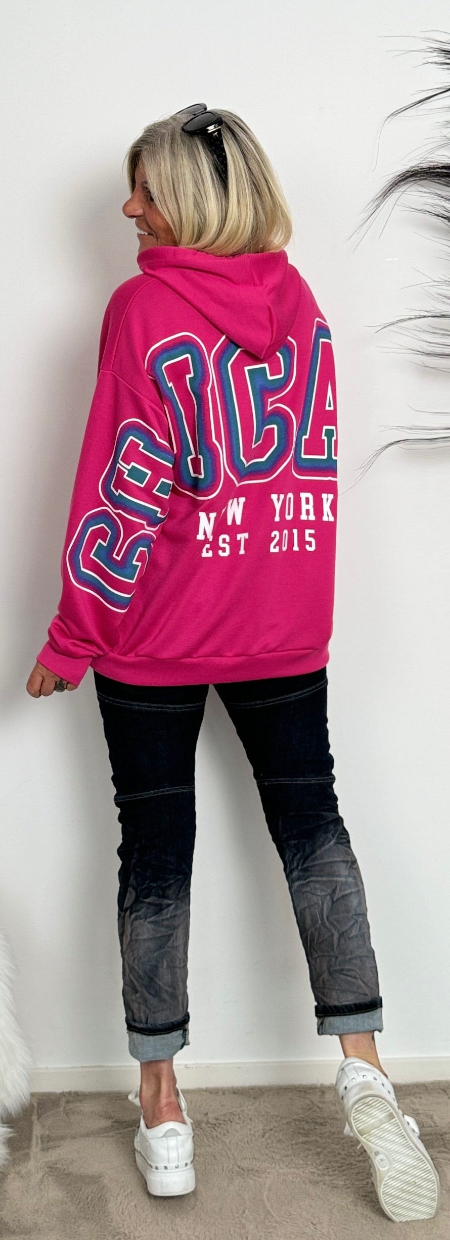 Hoodie with 3-D print "CHICAGO" - pink