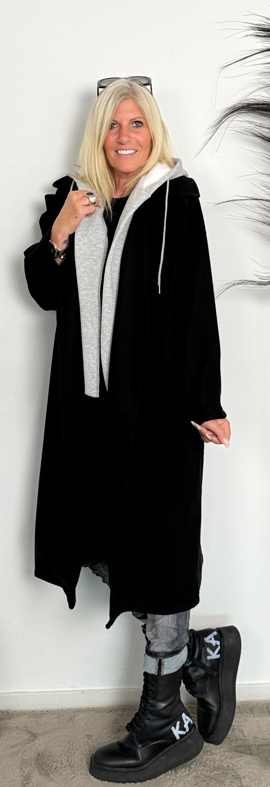 Coat with sweatshirt insert "Kim" - black